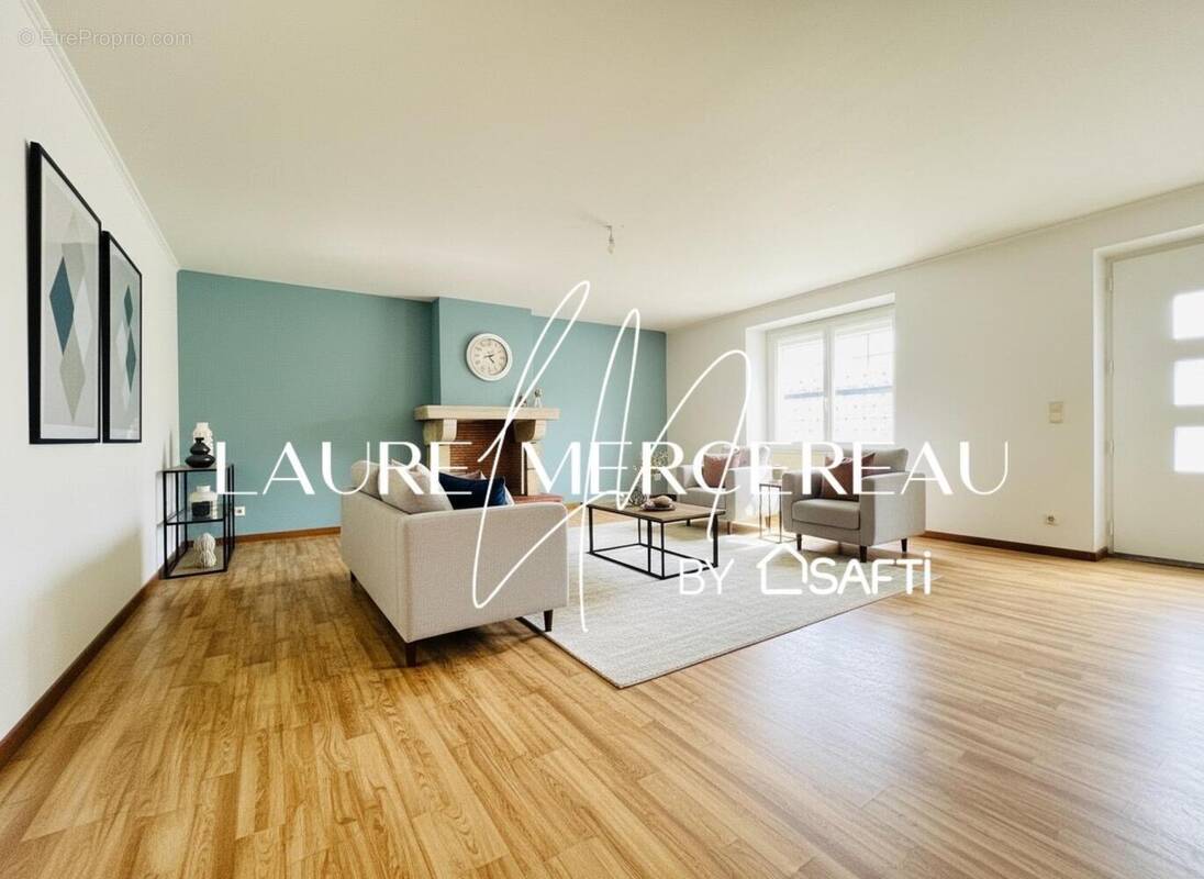 Photo 1 - Maison à SAINT-ETIENNE-DU-BOIS