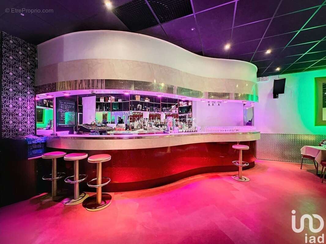 Photo 4 - Commerce à VITOT