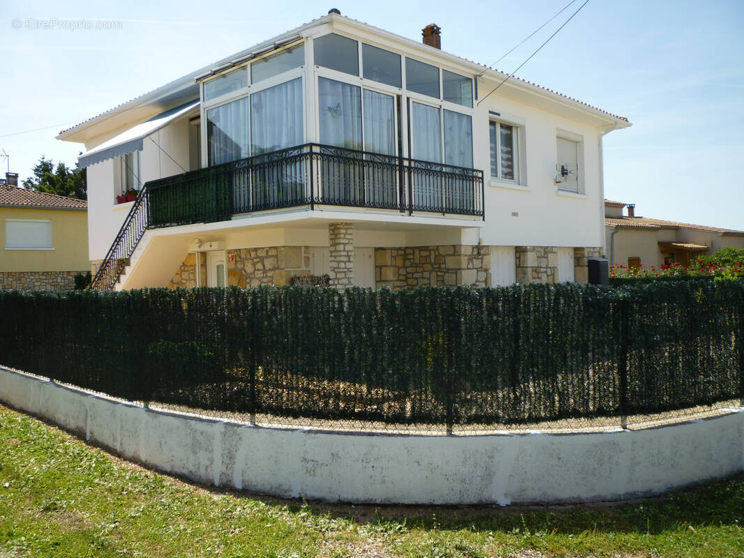 Maison à MONTAYRAL