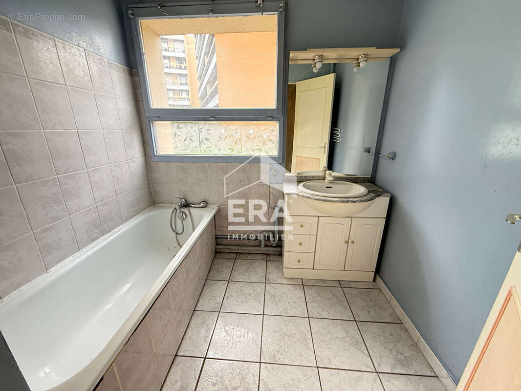 Appartement à ELANCOURT