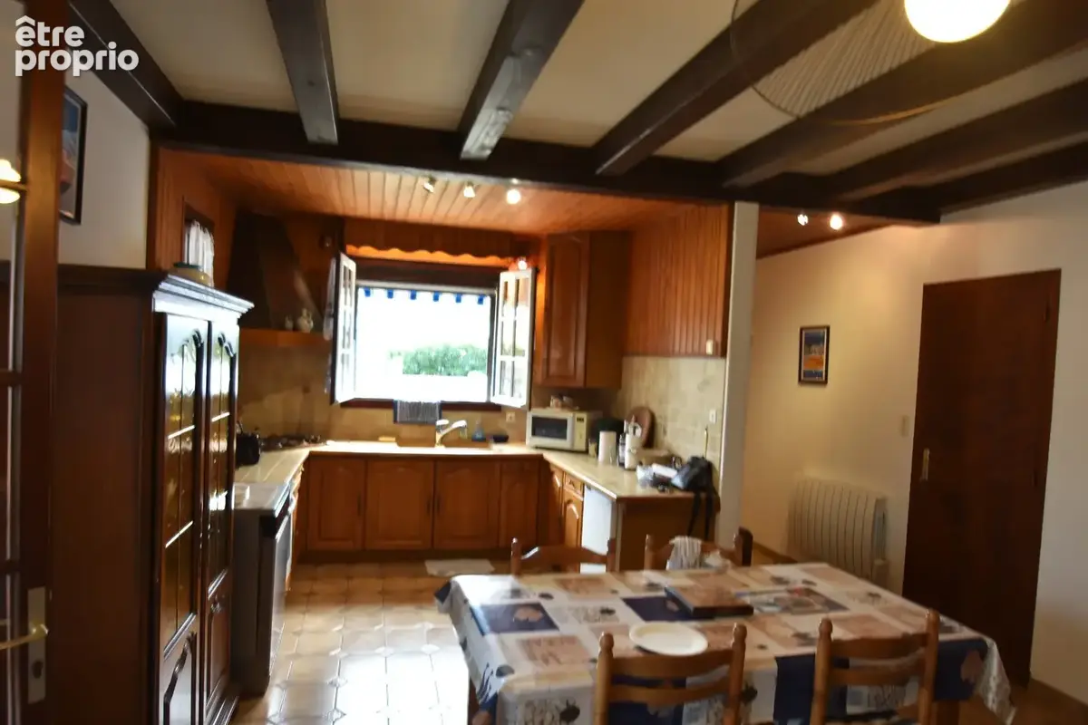 Dpt Charente Maritime (17), Ile d'Oléron,  Maison à vendre 5 pièces, 100 m²habitables, terrain 500 m², LA BREE LES BAINS (17) - photo 11