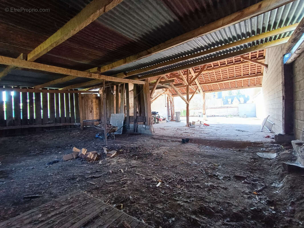 Maison à SANCERGUES