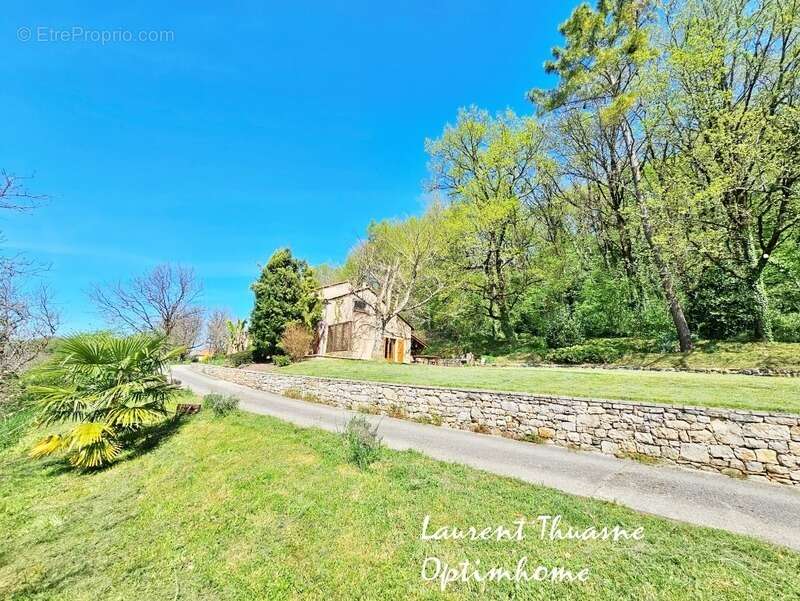 Maison à LE LARDIN-SAINT-LAZARE