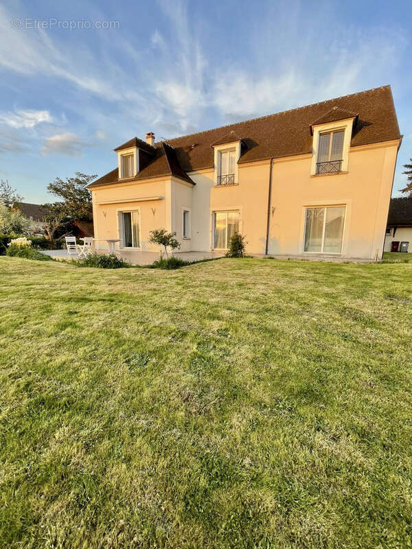 Maison à GOUVERNES