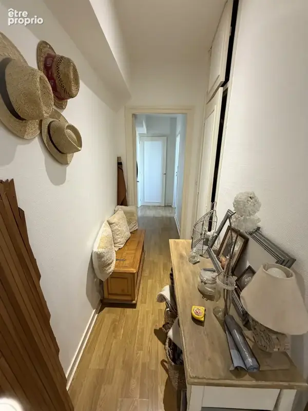 Appartement T4 lumineux et spacieux   Centre-ville de Fougères - photo 4