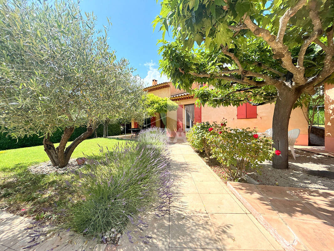 Maison à LA TOUR-D'AIGUES