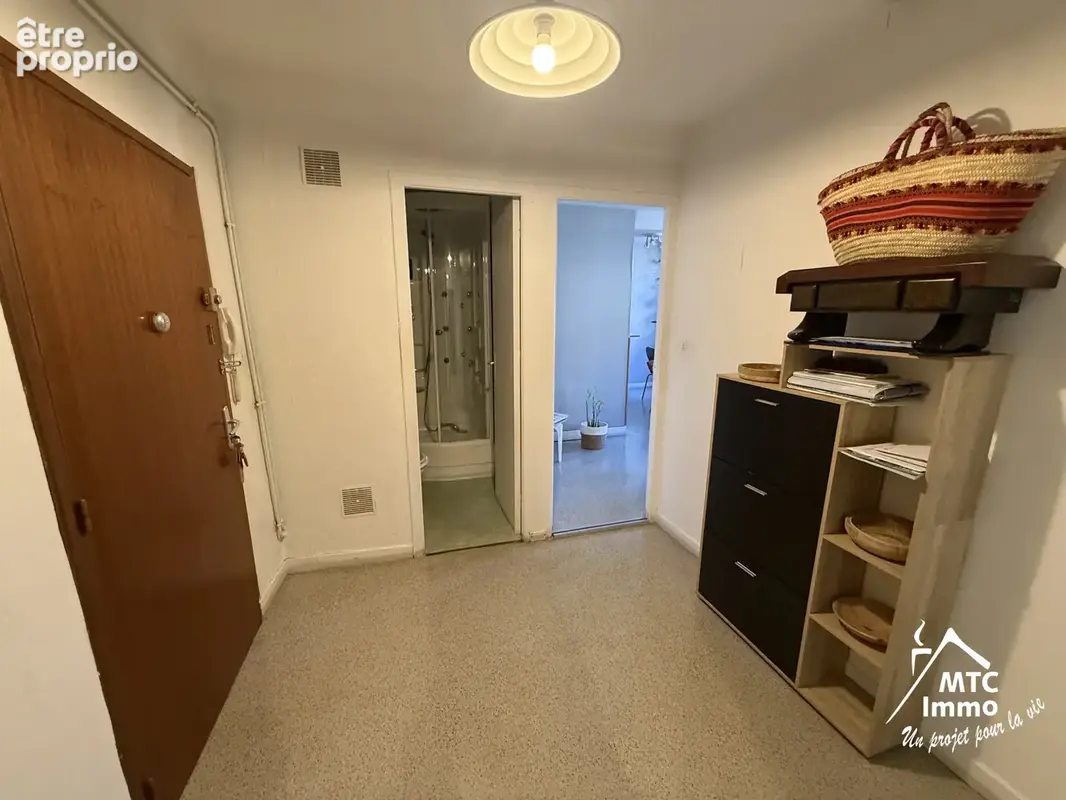 Appartement t2 48,03 m2 carrez en hyper centre - photo 2