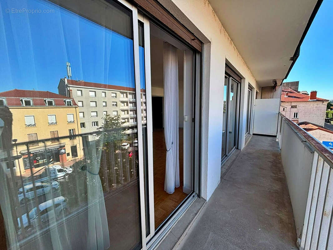 Appartement t4 91 m² le coteau - photo 2