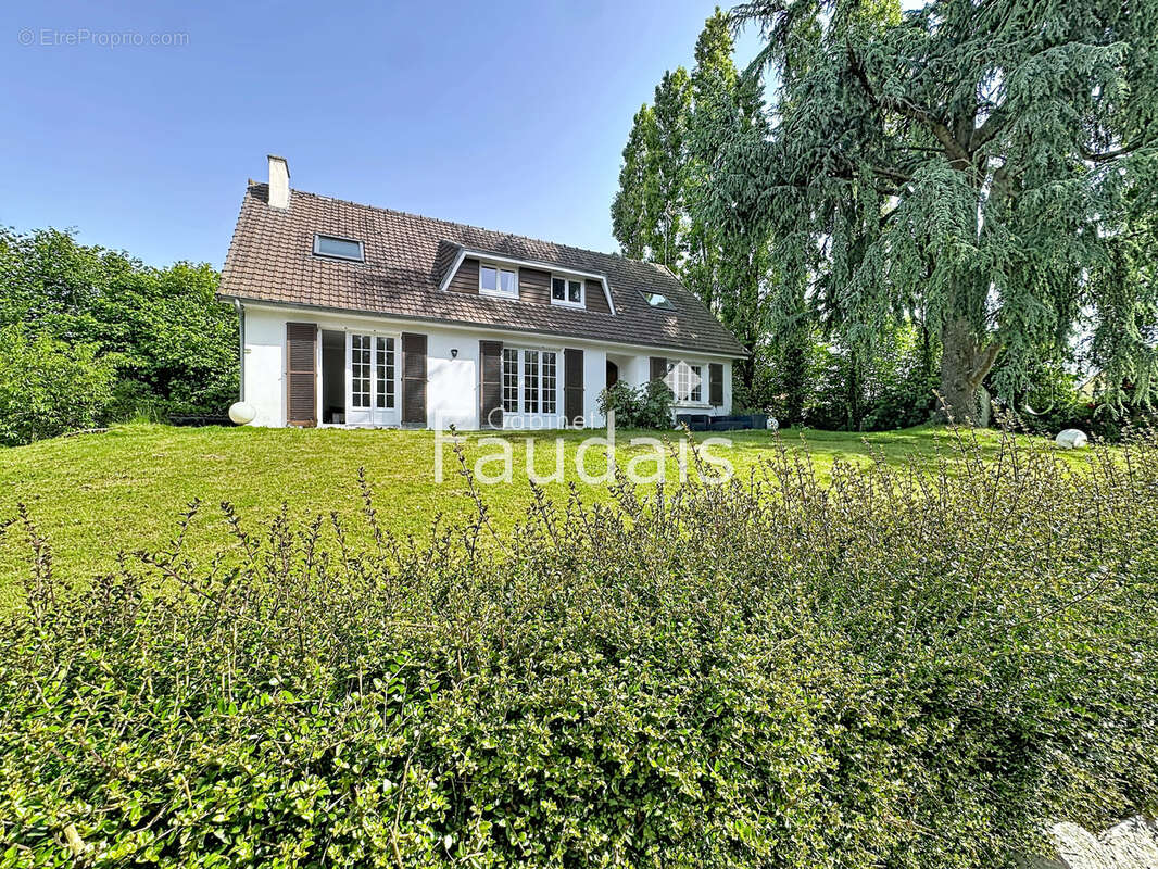 Maison à LA BARRE-DE-SEMILLY