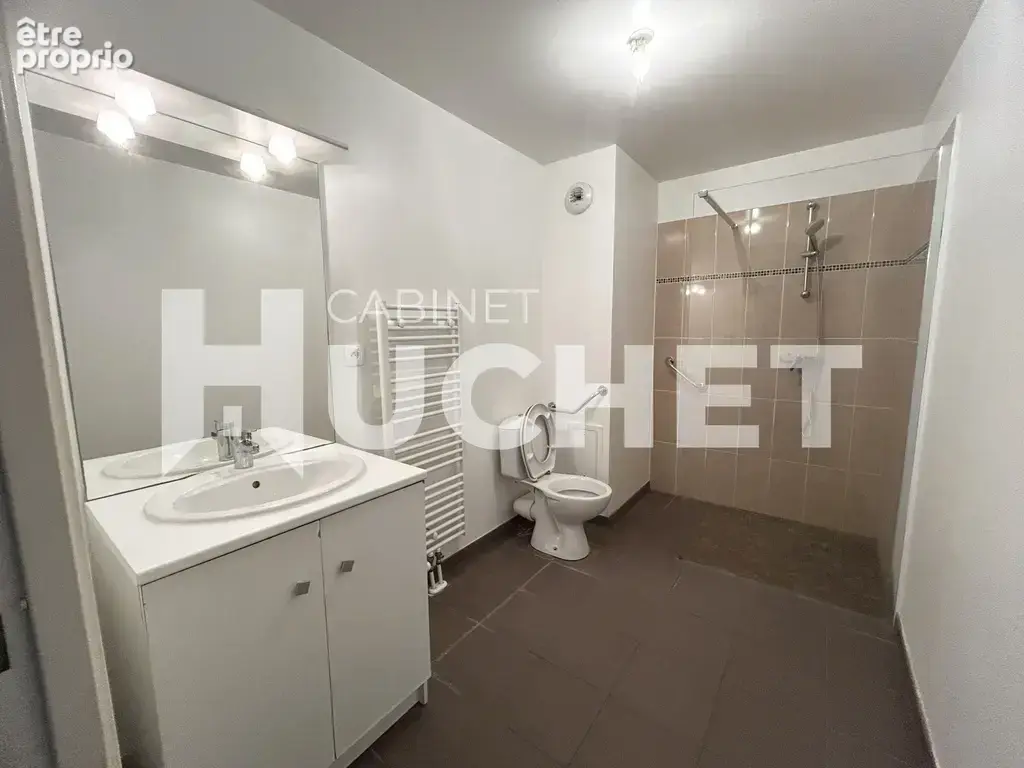 Appartement 44 m2 - CAEN - Balcon et Ascenseur - photo 5