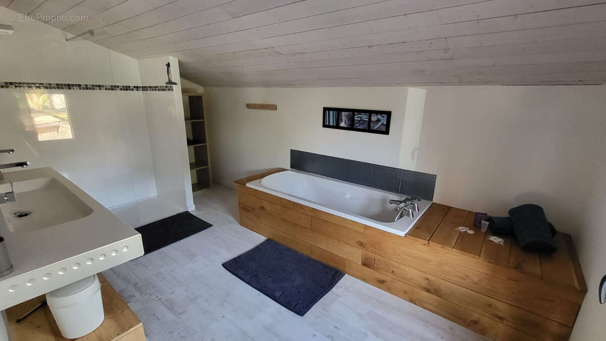 Maison à BAZAS