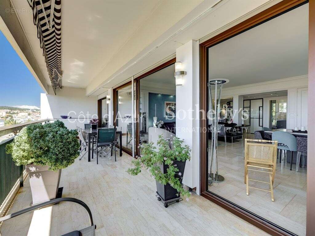 Appartement à CANNES