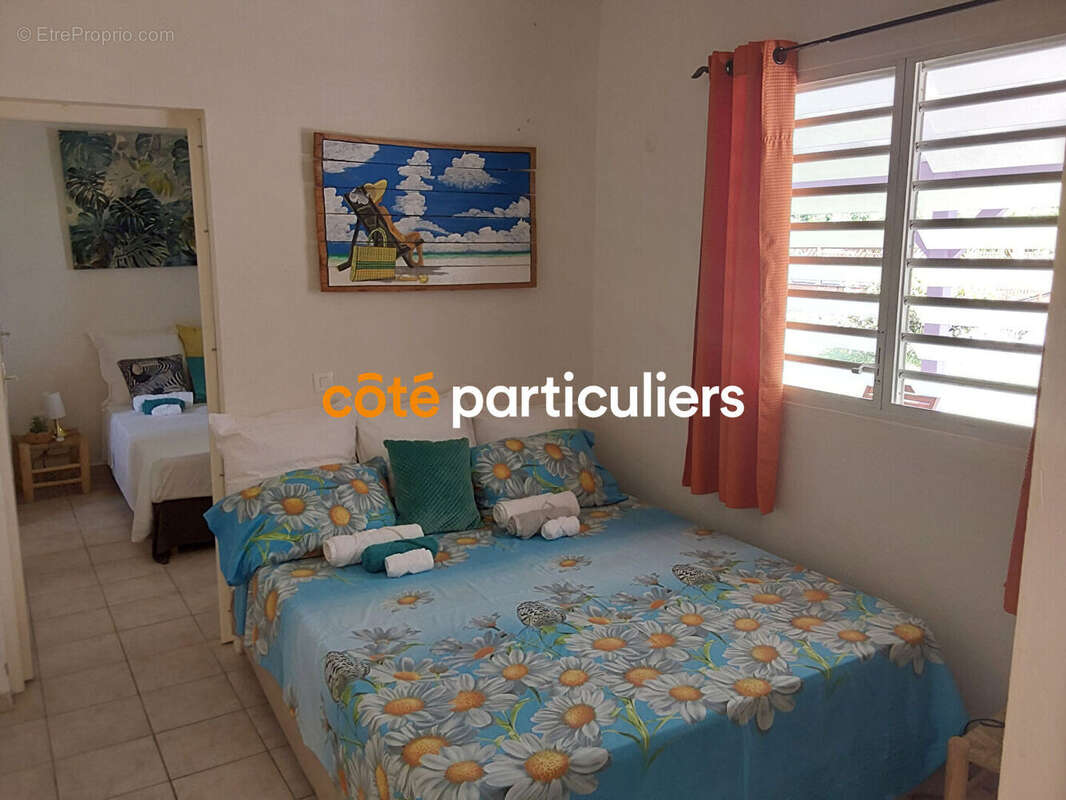 Terrain à CAPESTERRE-DE-MARIE-GALANTE