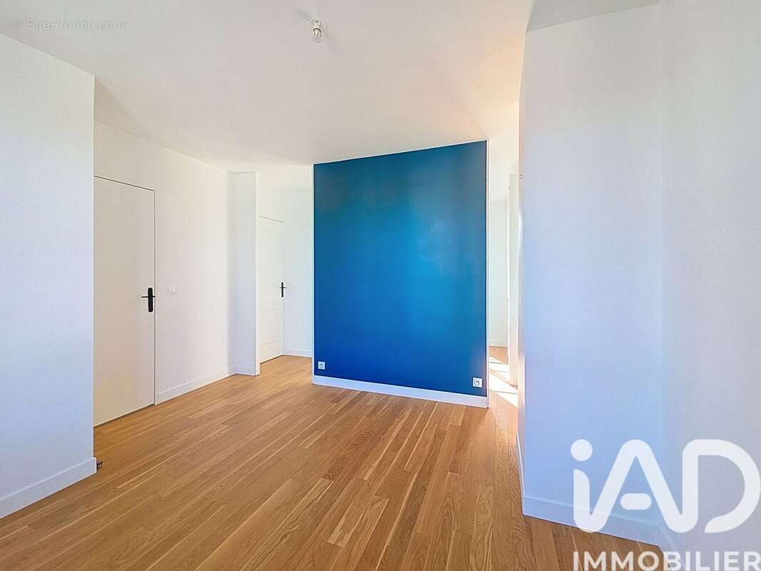 Photo 8 - Maison à BAILLY-ROMAINVILLIERS