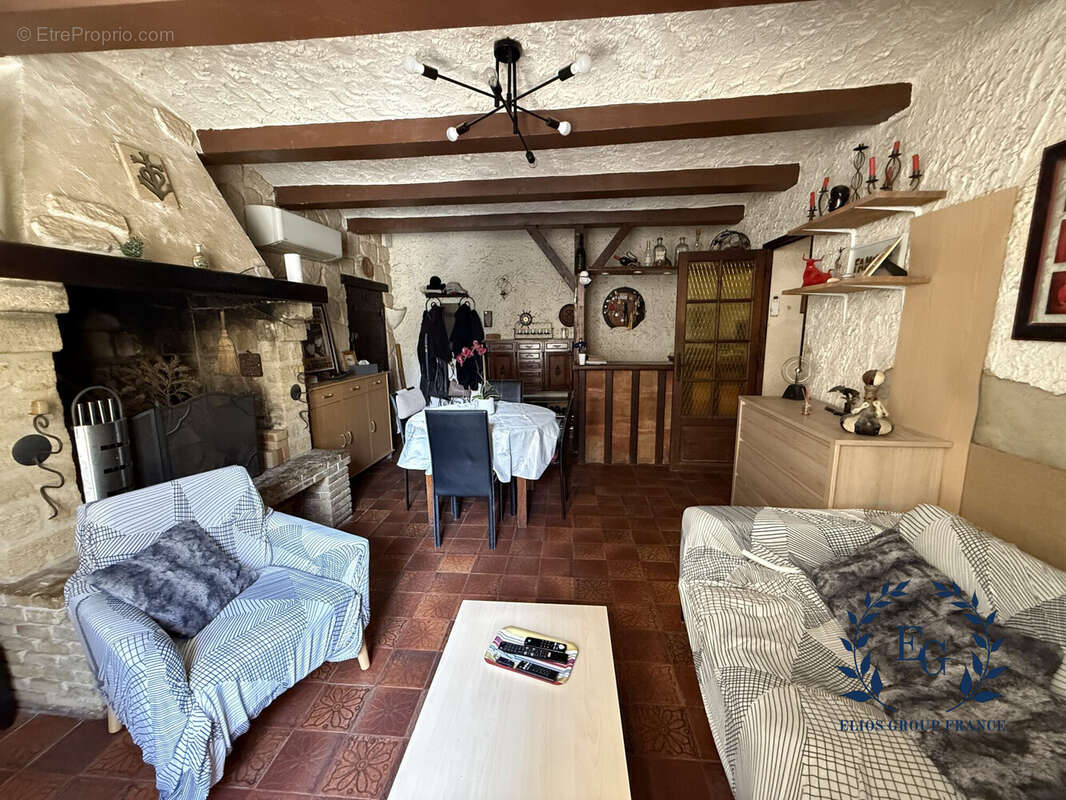 Maison à AIGUES-VIVES