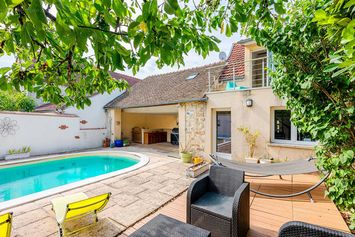 Maison à PIERRELAYE
