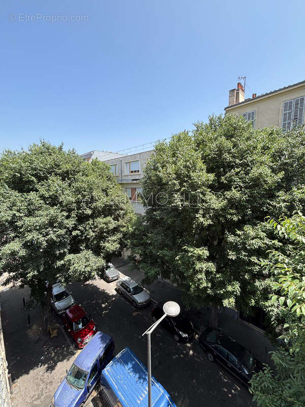 Appartement à MARSEILLE-3E