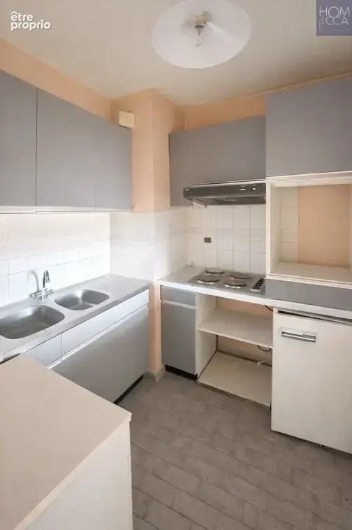 Lyon 6 residence services seniors vente studio 33m2 avec balcon etage eleve vue panoramique fourviere - photo 4