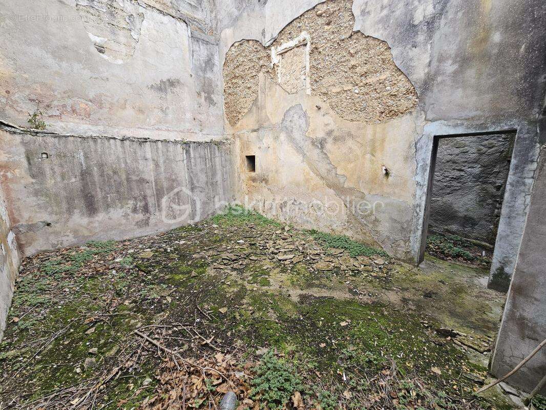 Terrain à BEAUREPAIRE