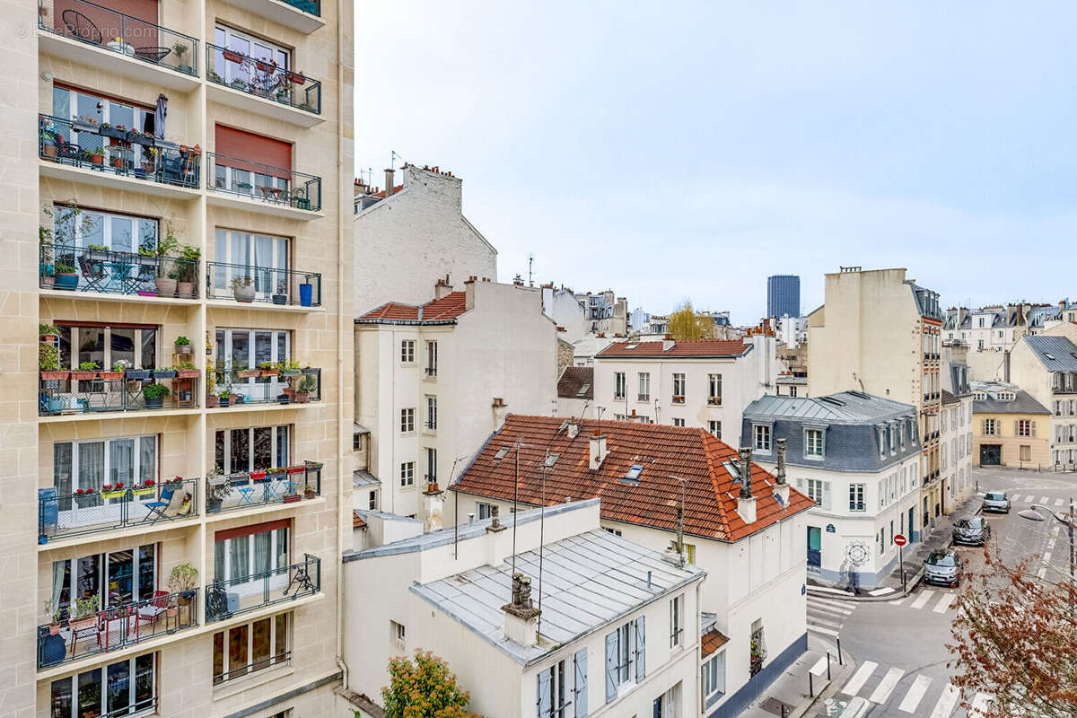 Appartement à PARIS-14E