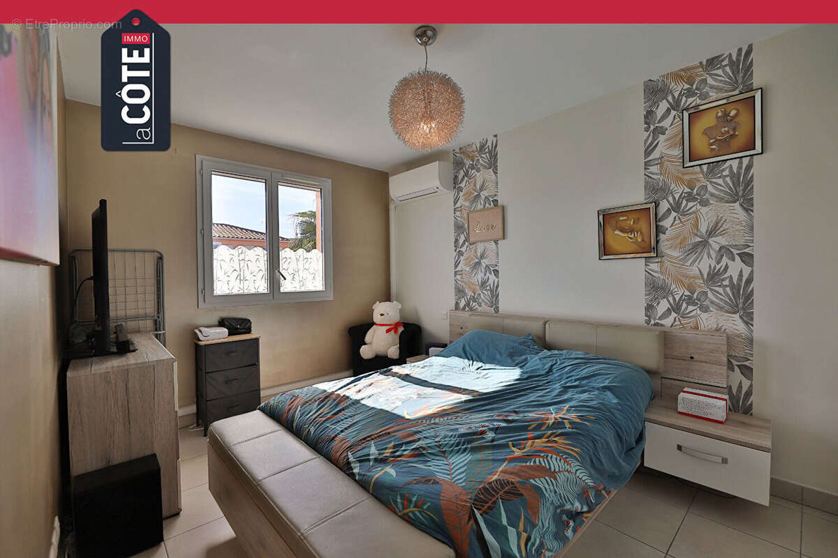 Maison à CHATEAUNEUF-LES-MARTIGUES