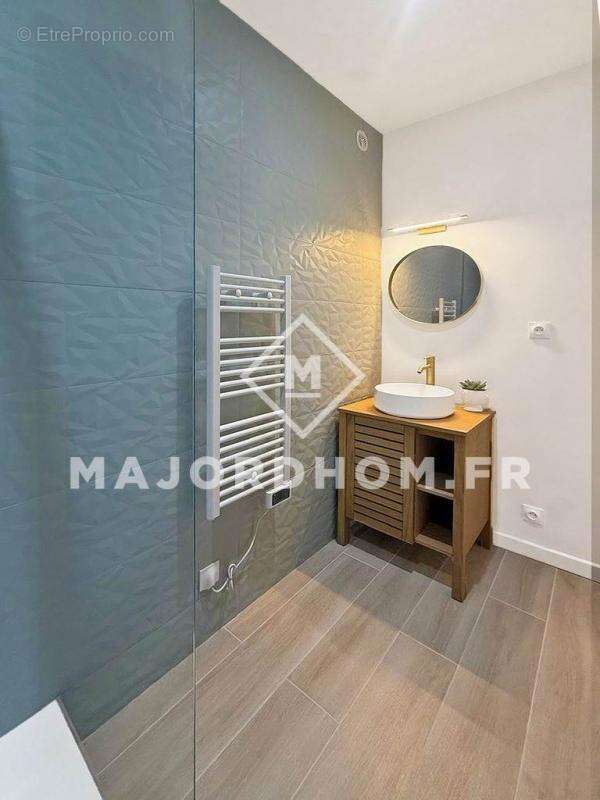Appartement à MARSEILLE-2E