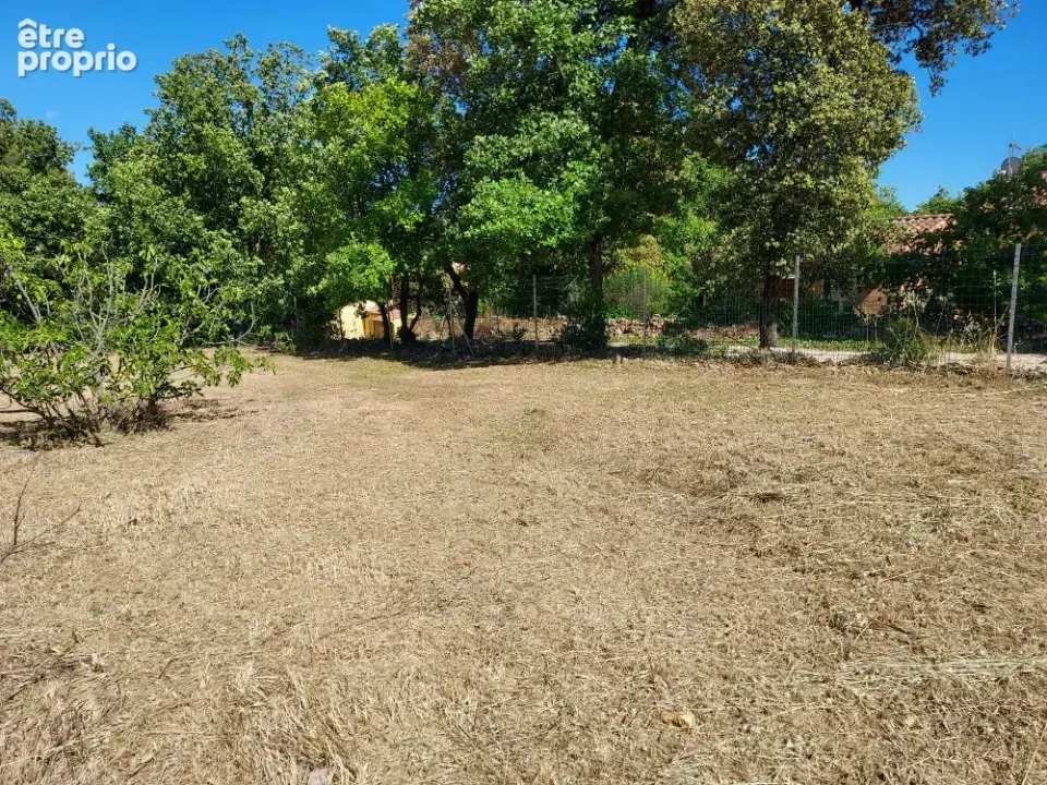 Terrain 2 107 m² à vendre à Saint-Maximin-La-Sainte-Baume (83470) - photo 5