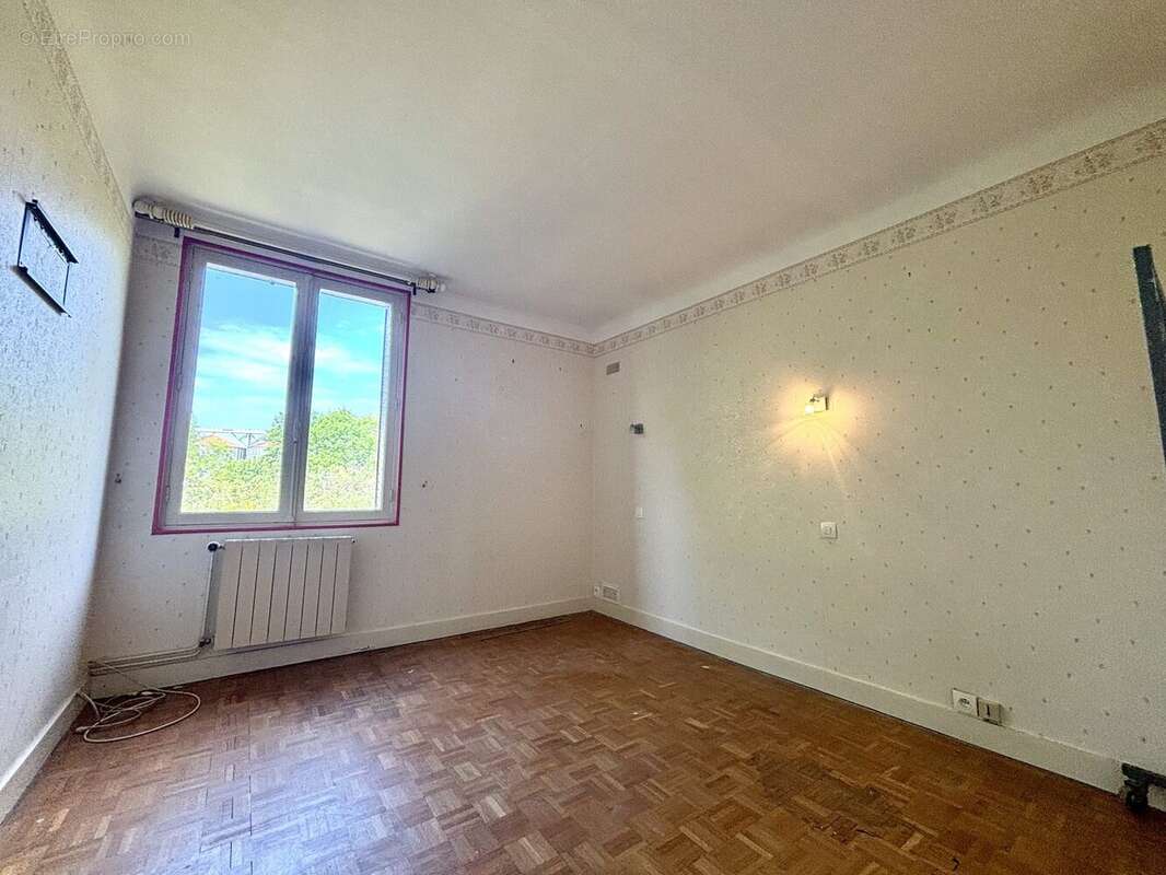 Maison à SAINT-BENIN-D&#039;AZY