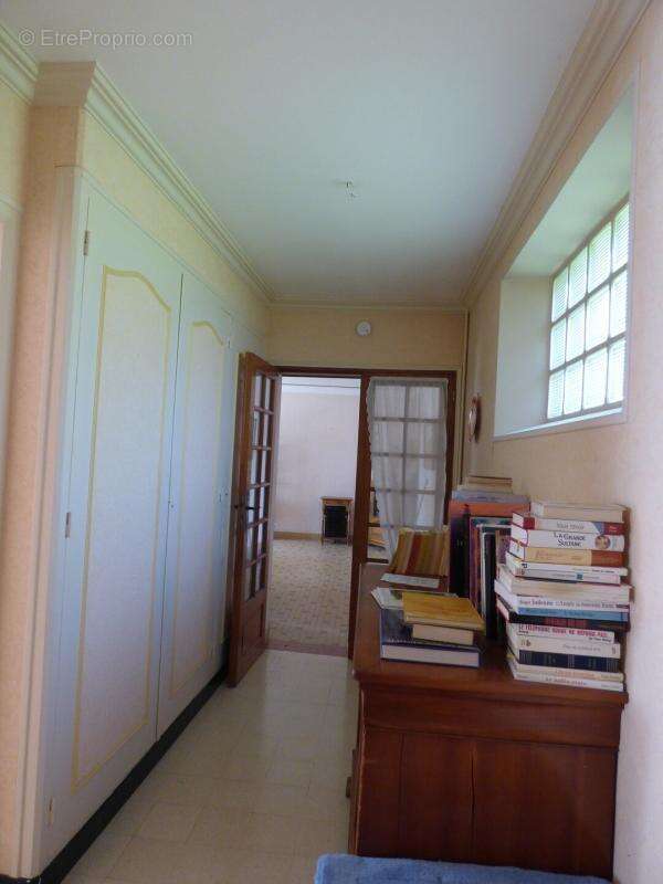 Maison à TREMBLAY-LES-VILLAGES