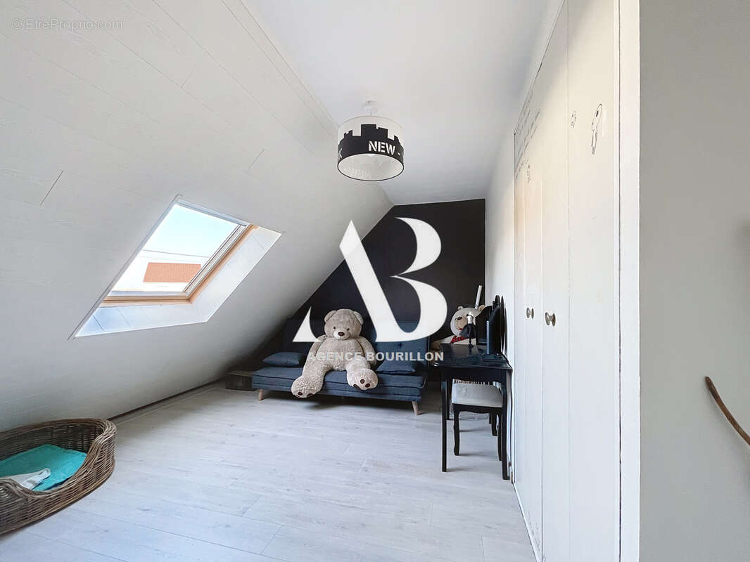 Maison à LA CHAPELLE-RABLAIS