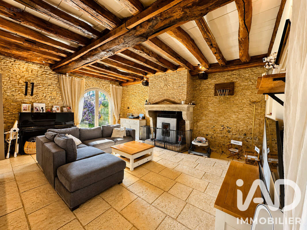 Maison 155 m² à Goussainville  - photo 7