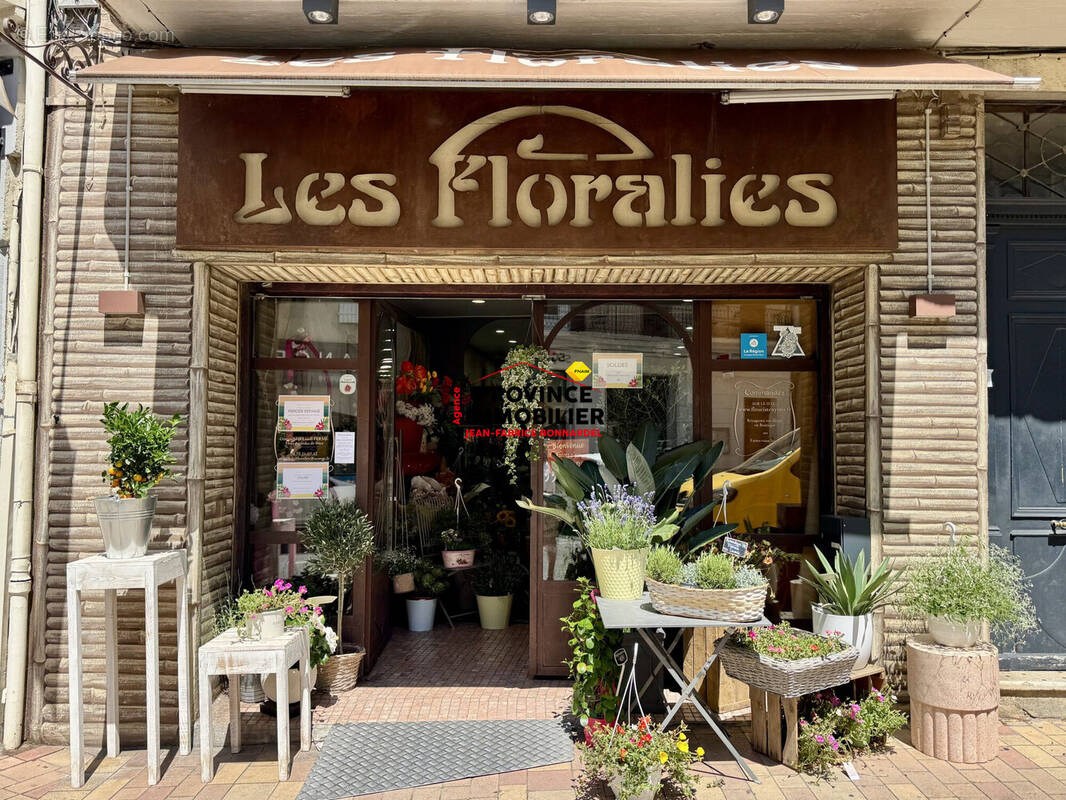 Autre à NYONS