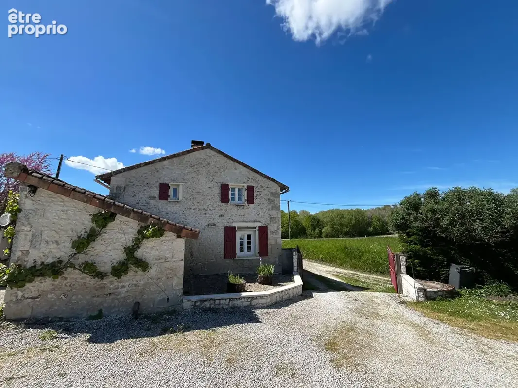 Charmante charentaise rénovée avec 4 chambres, piscine et vue dégagée - photo 18