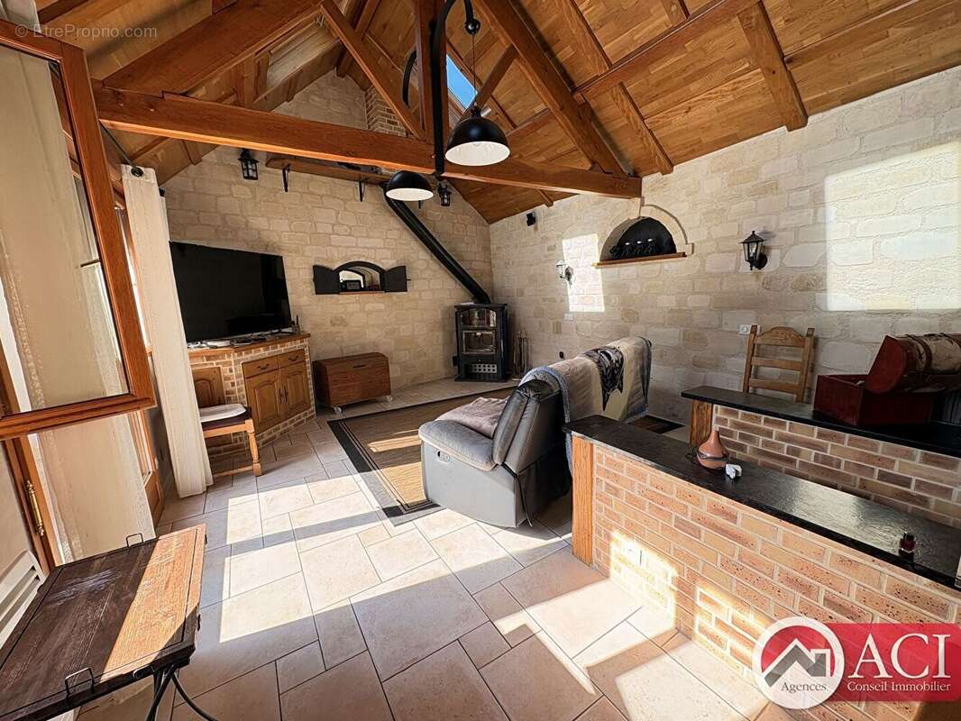Maison  5 pièces 123m² - photo 2
