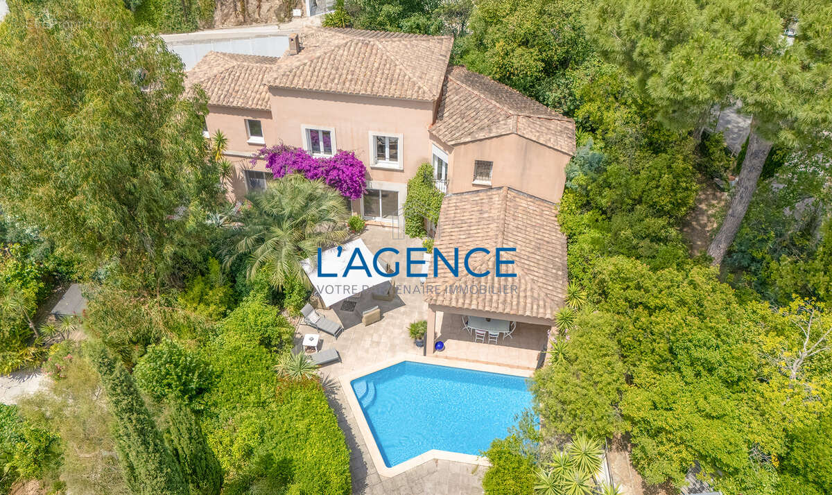 Maison à HYERES