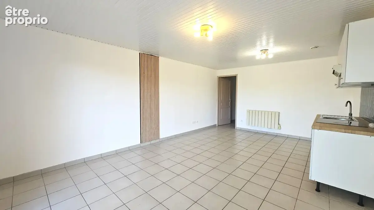 St Genix Les Villages -  3 pièce(s)  Rez de jardin -76.93 m2 + garage - photo 2