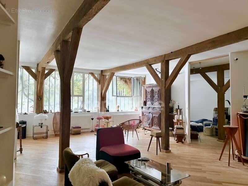 Appartement à PARIS-11E