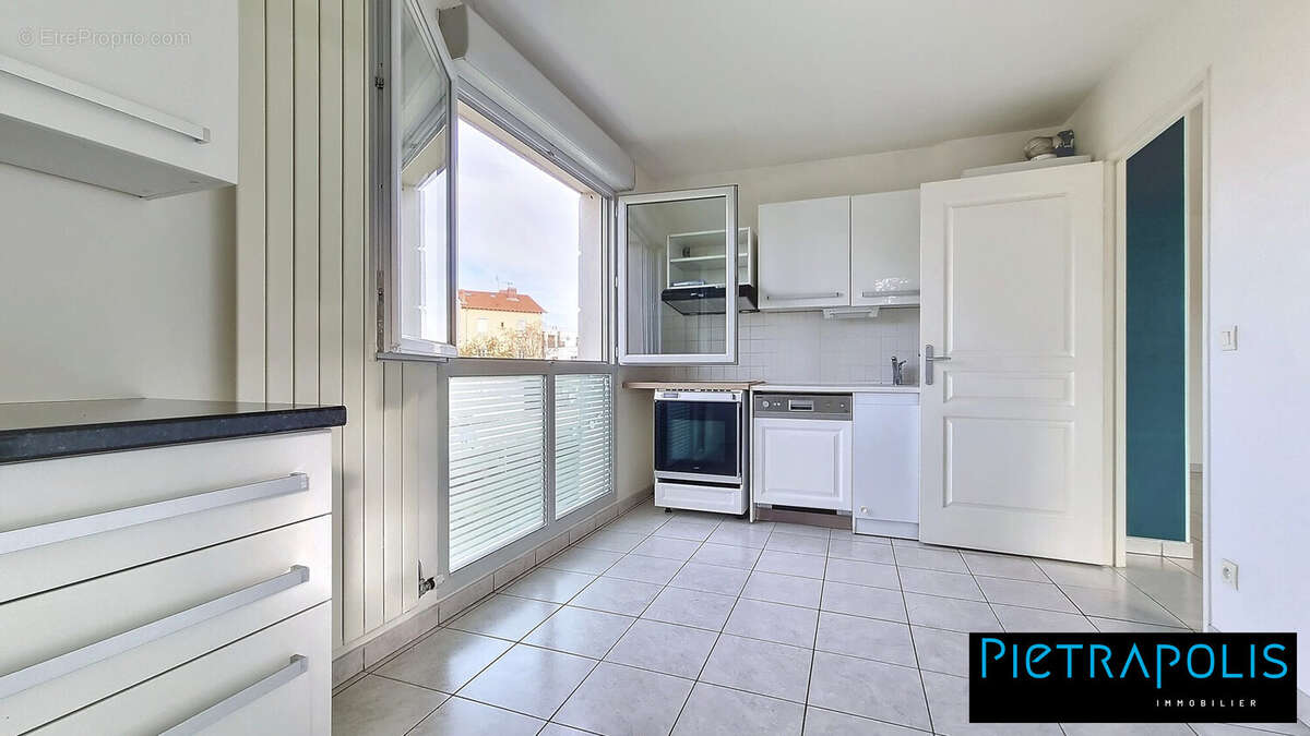 Appartement à LYON-3E