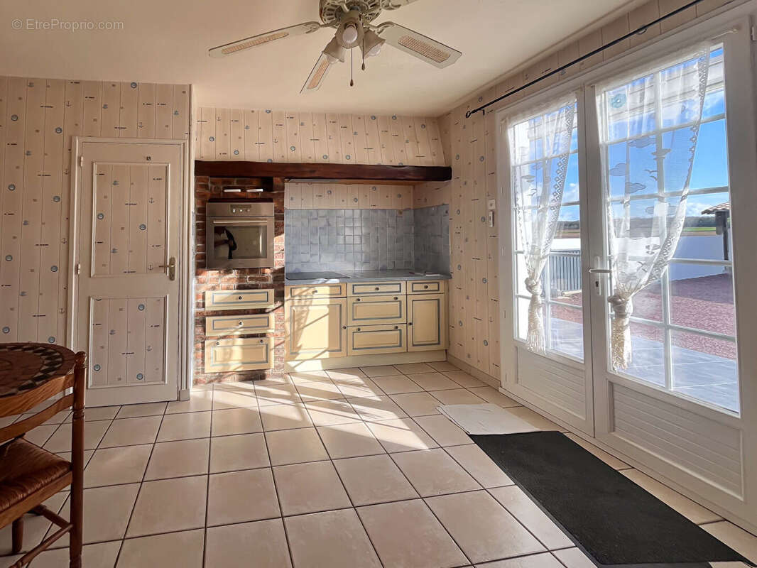 Maison à SAINTE-SOULLE