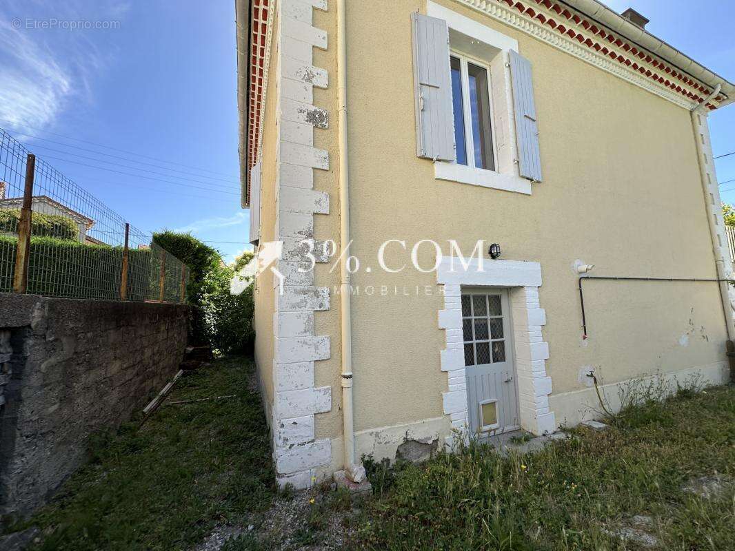 Maison de ville , 3 chambres deux niveaux proche centre vill - photo 21