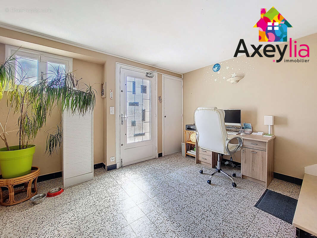 A vendre - roanne - maison 2 chambres avec terrain - photo 7