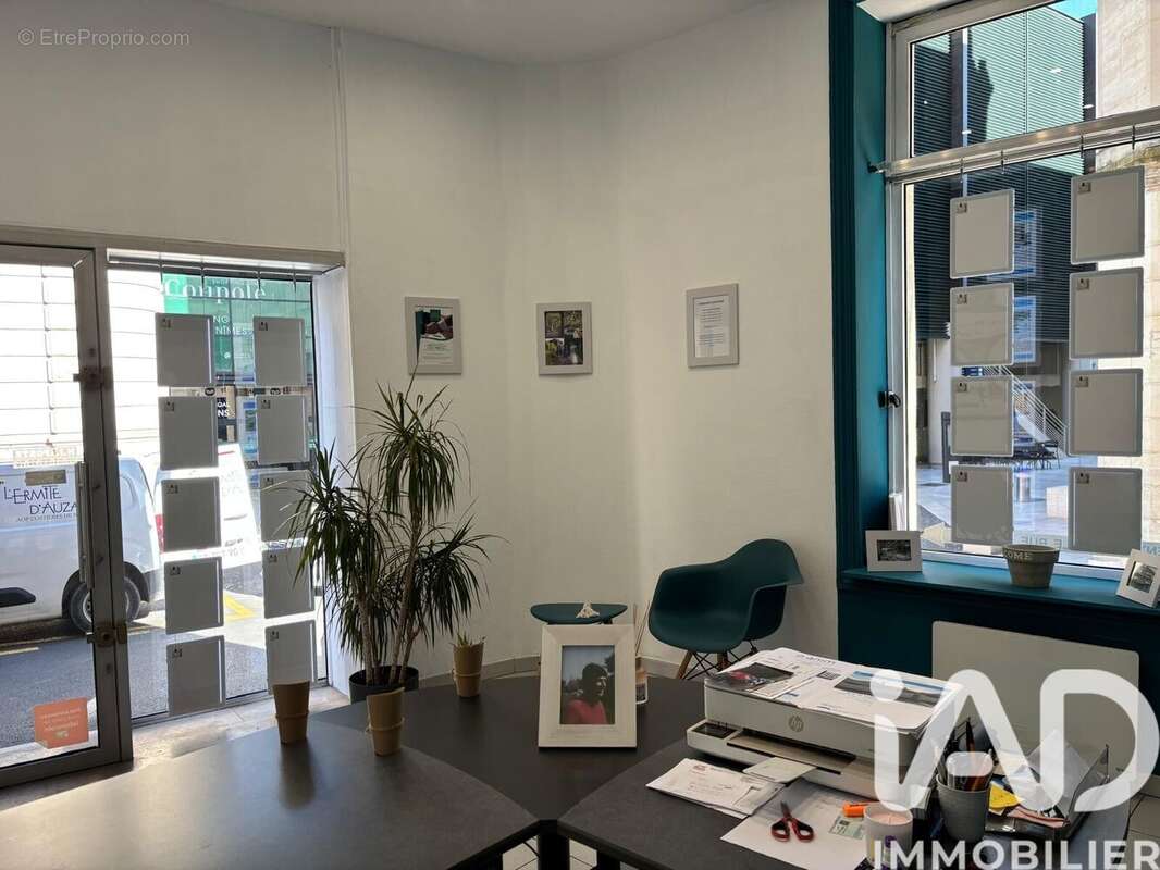 Photo 4 - Commerce à NIMES