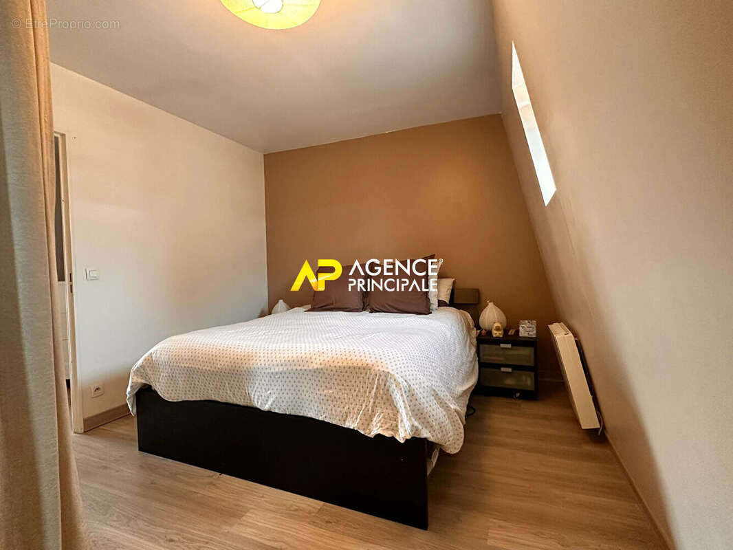 Appartement à SARTROUVILLE