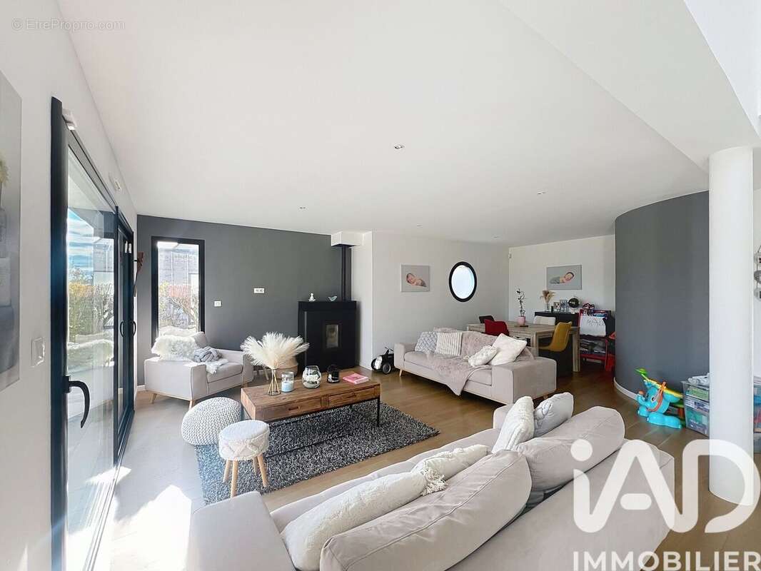 Photo 4 - Maison à ISNEAUVILLE