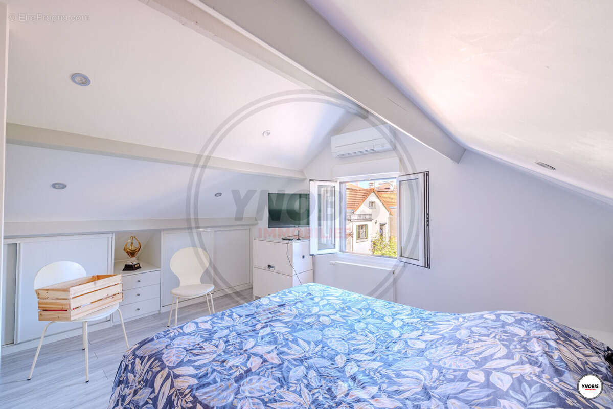Maison à SARTROUVILLE