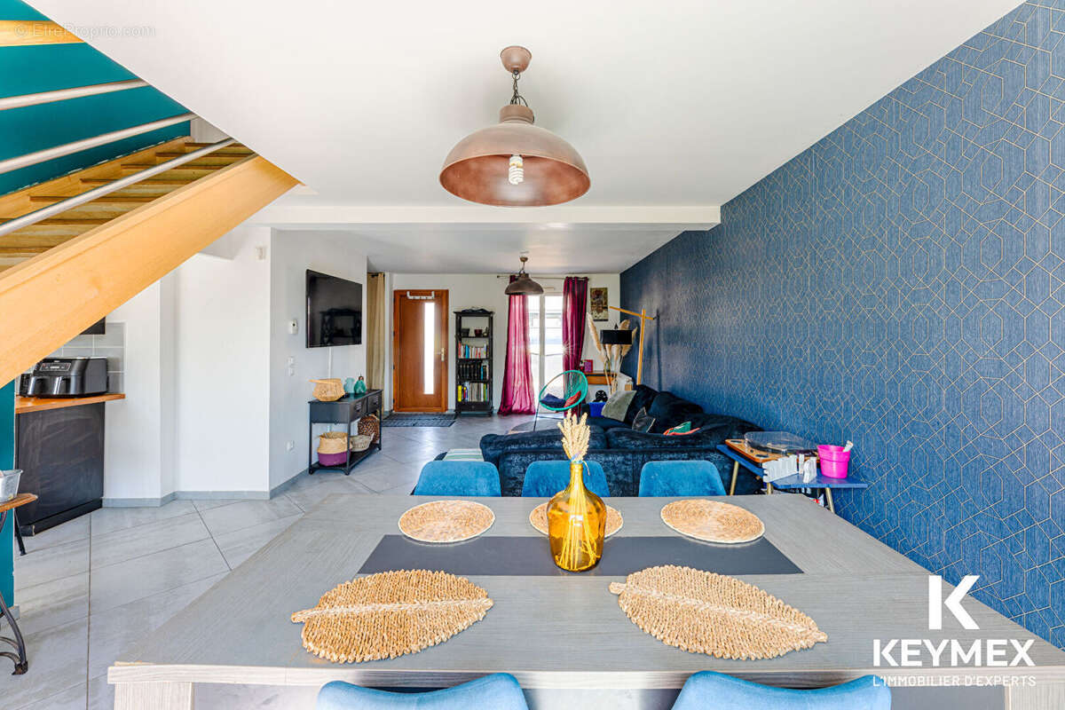 Osny 95520 Maison récente de 2015,de 105M² ,6 piéces ,4 chambres ,garage ,346 M² de terrain - photo 5