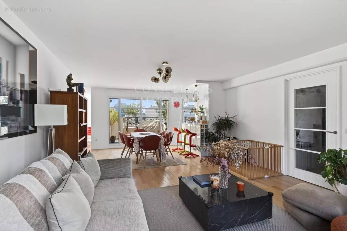 Appartement à LEVALLOIS-PERRET