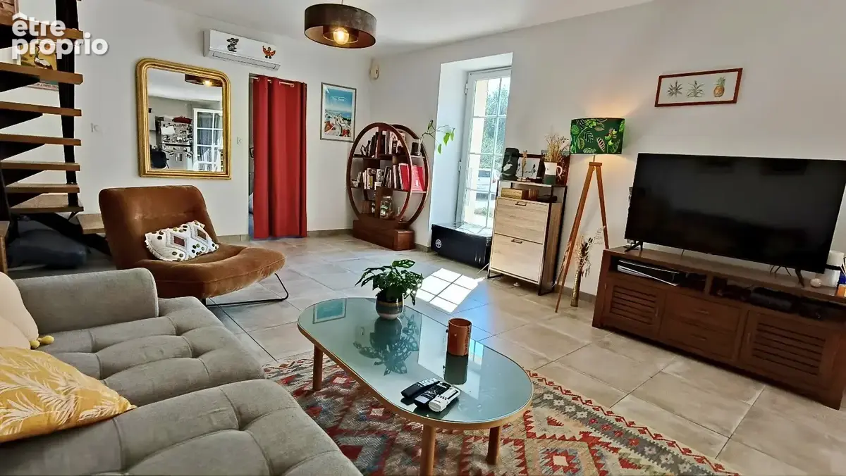 Blaye centre à pied   Maison en pierre   Jardin 1 212 m2 sans vis-à-vis   DPE C - photo 12