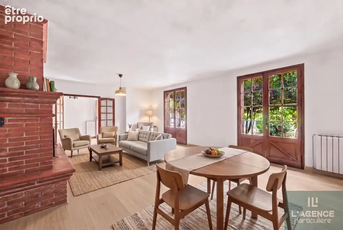 Maison T5 de 145 m2 avec comble de 152 m2 et sous-sol de 157 m2 sur un terrrain arboré de 2500 m2 - photo 4
