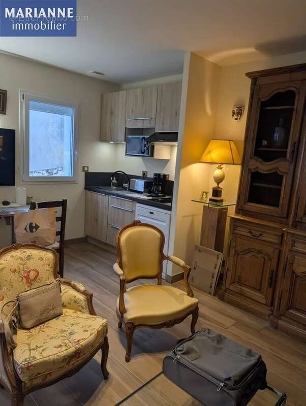 Commerce à VILLEFRANCHE-DE-PANAT